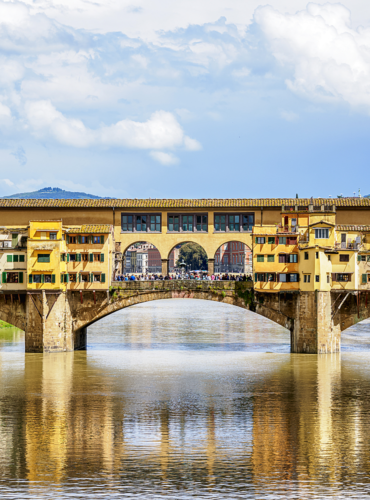 Ponte Vecchio and Arno River, Florence, UNESCO World Heritage Site, Tuscany, Italy, Europe