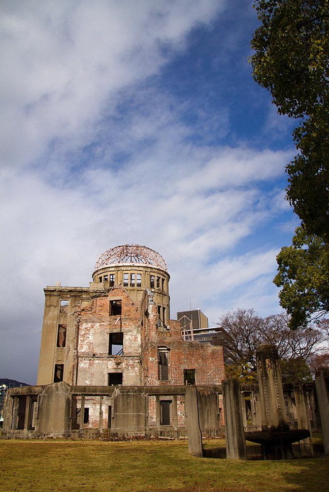 The A-Bomb Dome Memorial, UNESCO World Heritage Site, Hiroshima, Japan, Asia