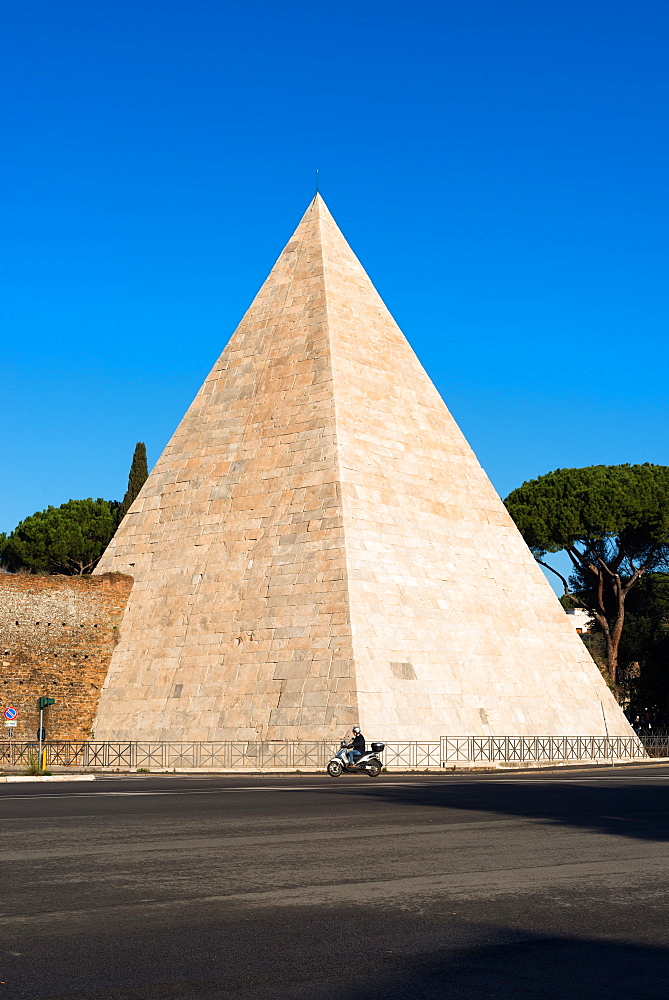 The Pyramid of Caius Cestius, an ancient pyramid, near the Porta San Paolo and the Protestant Cemetery, Rome, Lazio, Italy, Europe