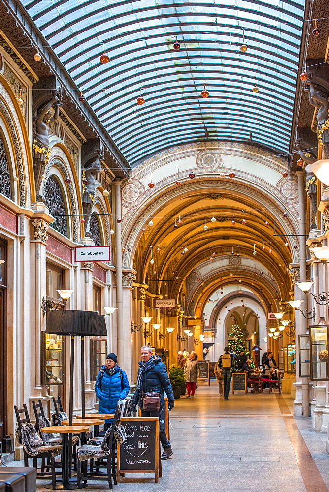 Cafes and shops in the Freyung Passage, Palais Ferstel, Herrengasse street, Innere Stadt, Vienna, Austria, Europe