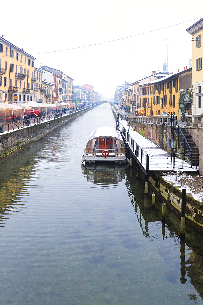 Naviglio Grande after a snowfall, Milan, Lombardy, Northern Italy, Italy, Europe