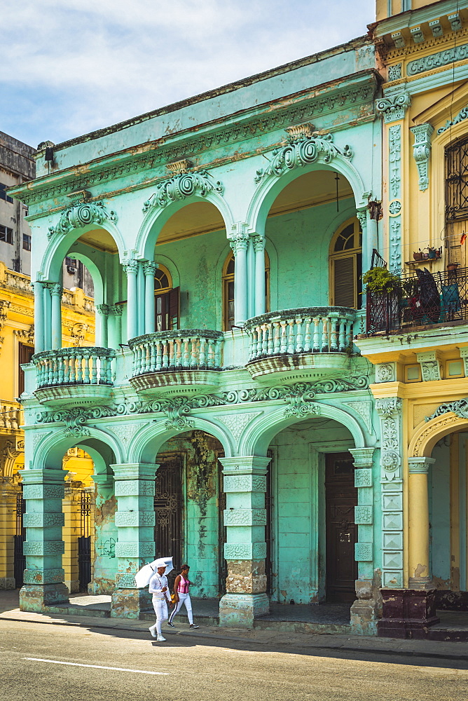 Prado (Paseo de Marti), La Habana Vieja (Old Havana), UNESCO World Heritage Site, Havana, Cuba, West Indies, Caribbean, Central America