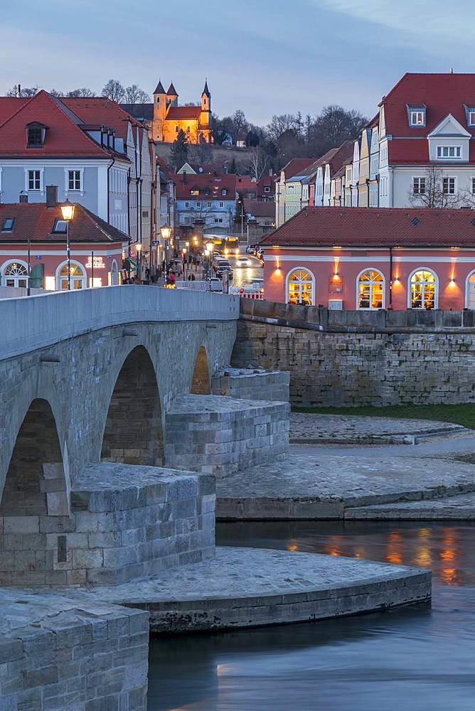 View from the Stone Bridge to the quarter Stadtamhof, Regensburg, UNESCO World Heritage Site, Bavaria, Germany, Europe