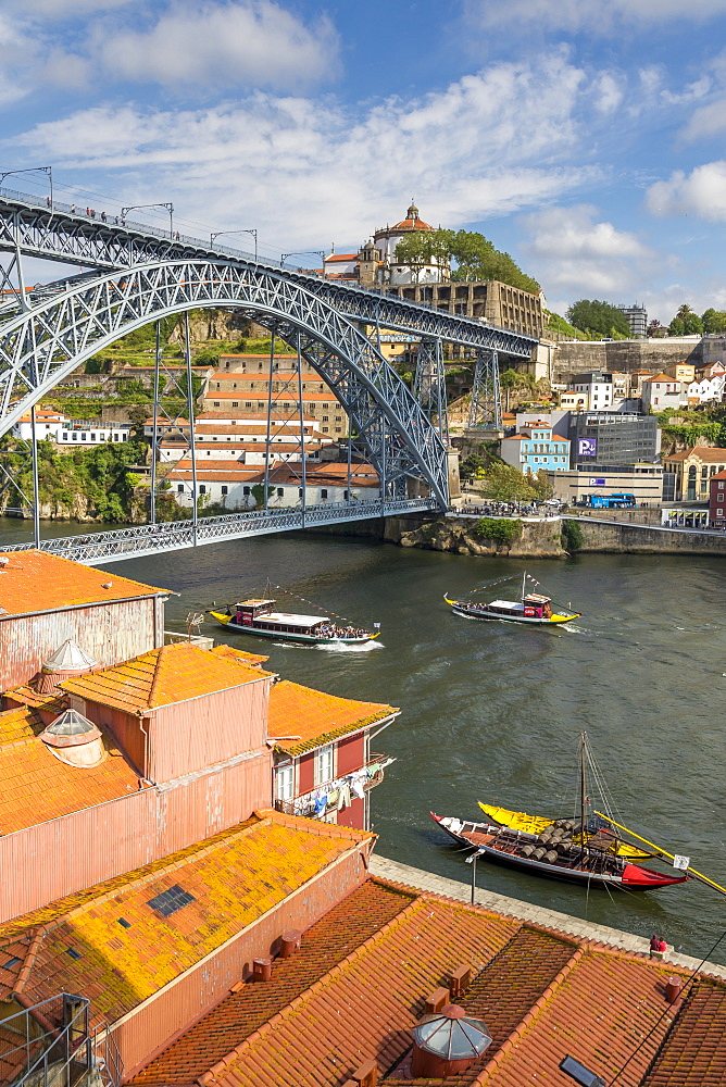 Dom Luis I Bridge over Douro River, Porto, Portugal, Europe