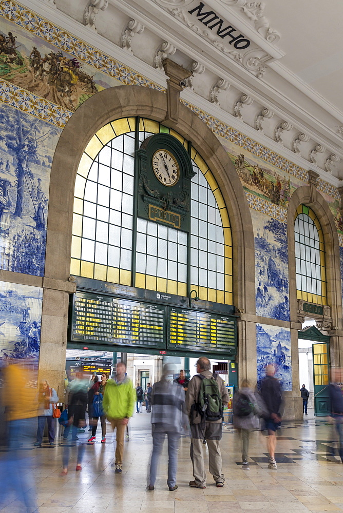 Interior, Sao Bento Train Station, Porto, Portugal, Europe