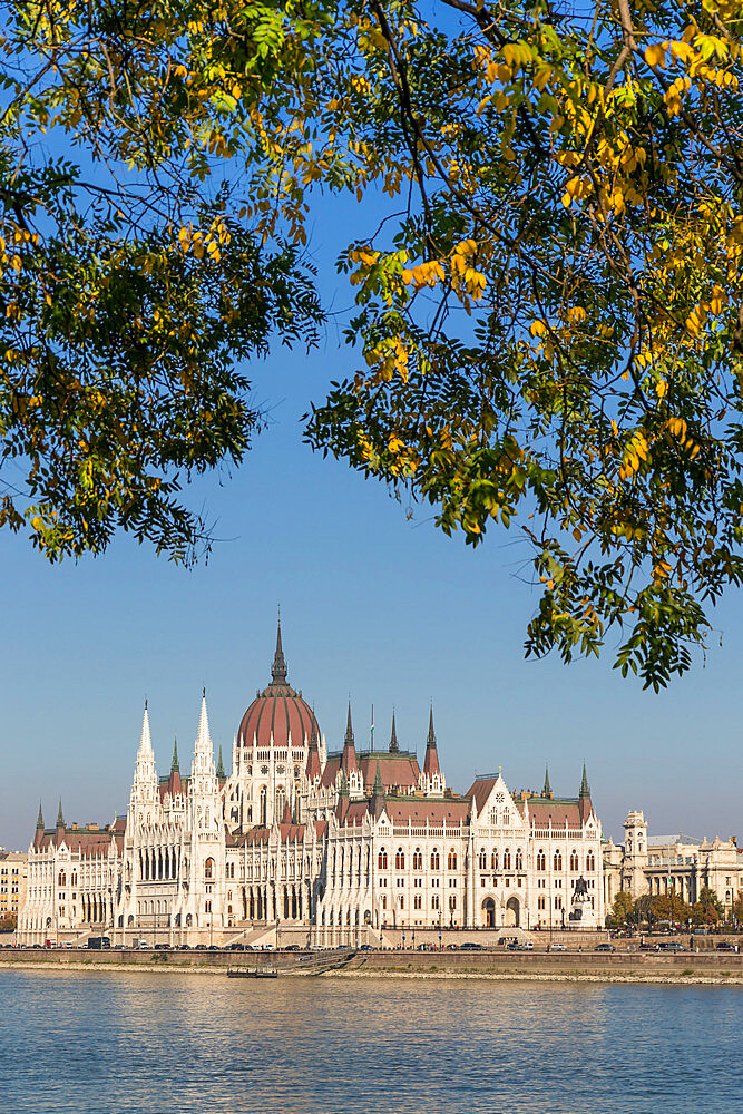 The Hungarian Parliament building on the River Danube during autumn, UNESCO World Heritage Site, Budapest, Hungary, Europe