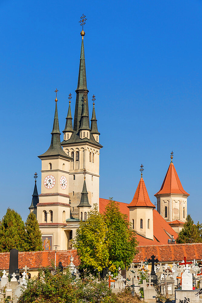 St. Nicholas Church at Piata Unirii (Union Square), Brasov, Transylvania Region, Romania, Europe