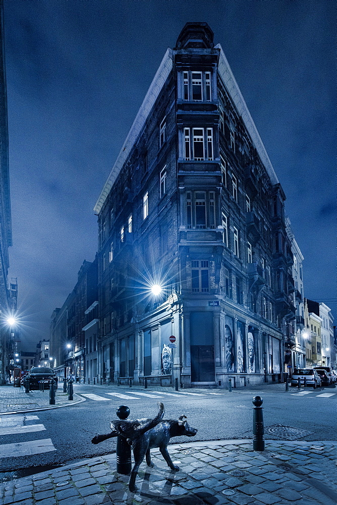 Zinneke Pis, 1999, Tom Frantzen Sculpture, Rue de Chartreux, Brussels, Belgium, Europe