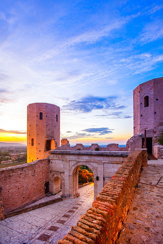 Torri di Properzio and Porta Venere, Spello, Perugia, Umbria, Italy, Europe