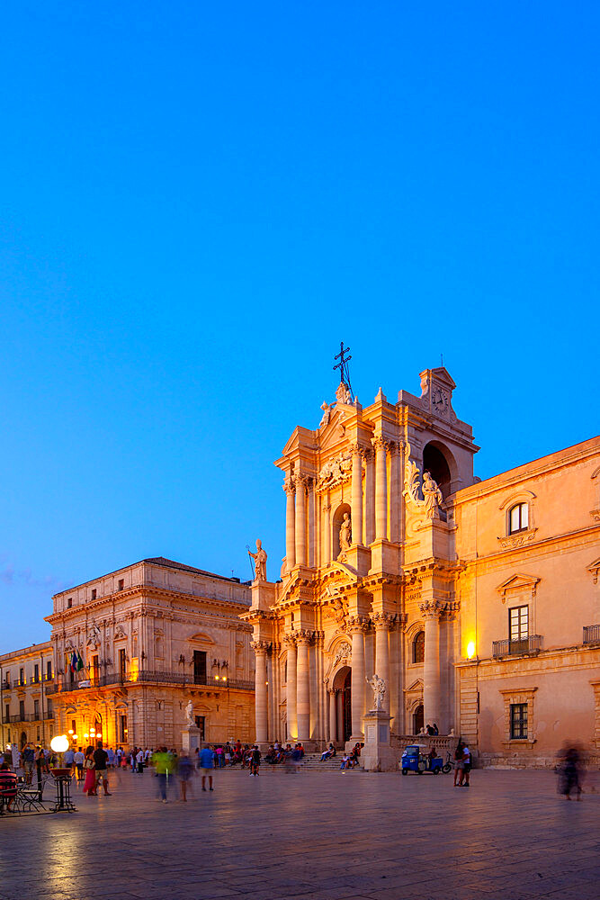 Chiesa Cattedrale Nativita di Maria Santissima, Piazza Duomo, UNESCO World Heritage Site, Ortigia, Siracusa, Sicily, Italy, Europe