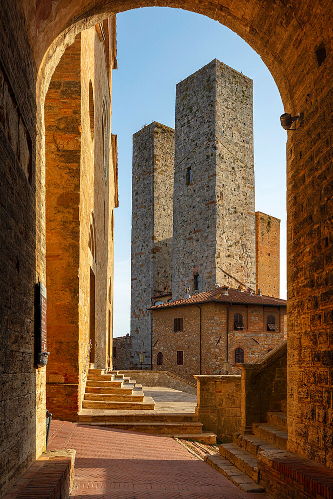 Piazza Duomo, San Gimignano, UNESCO World Heritage Site, Siena, Tuscany, Italy, Europe