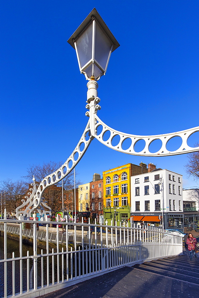 The Liffey Bridge (Ha'Penny Bridge), Dublin, Republic of Ireland, Europe