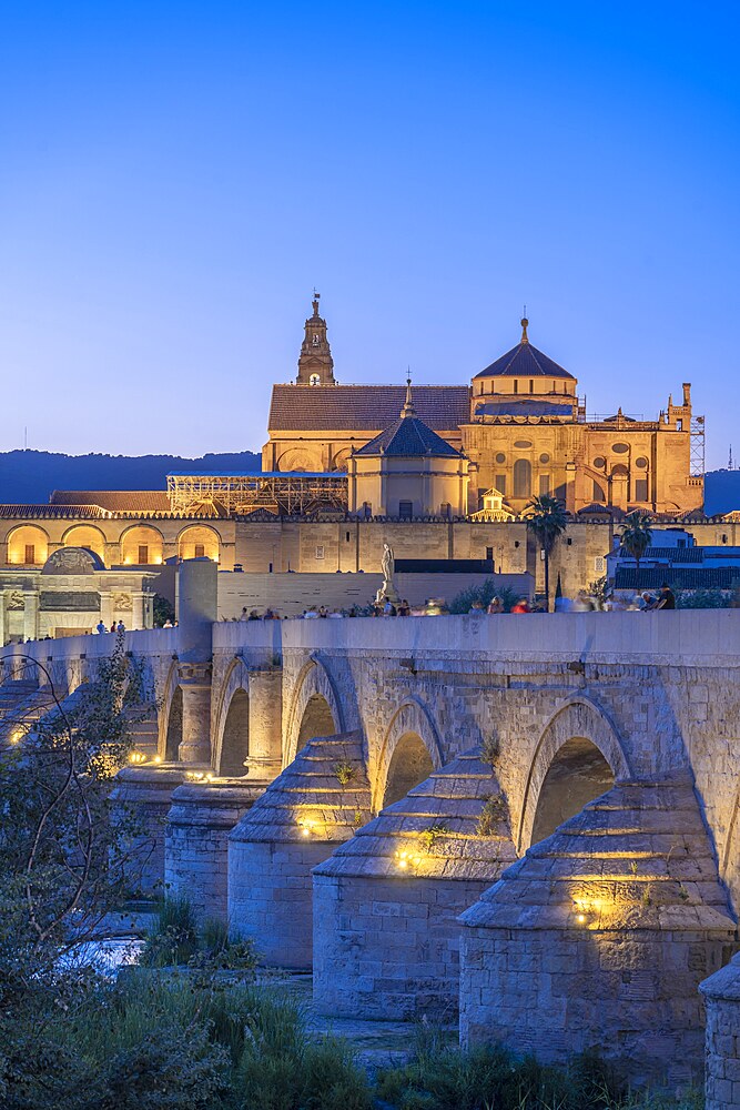 Roman bridge, Guadalquivir river, Cordoba, Andalusia, Spain