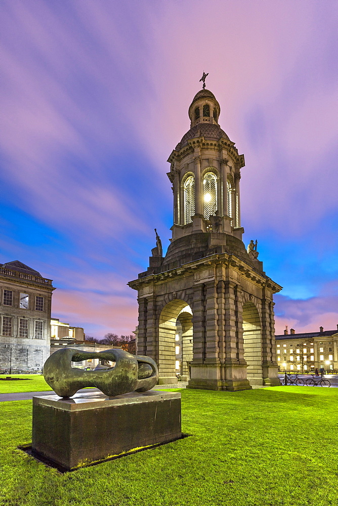 Henry Moore Reclining Connected Forms, 1969, bronze sculpture, Trinity College, Dublin, Republic of Ireland, Europe