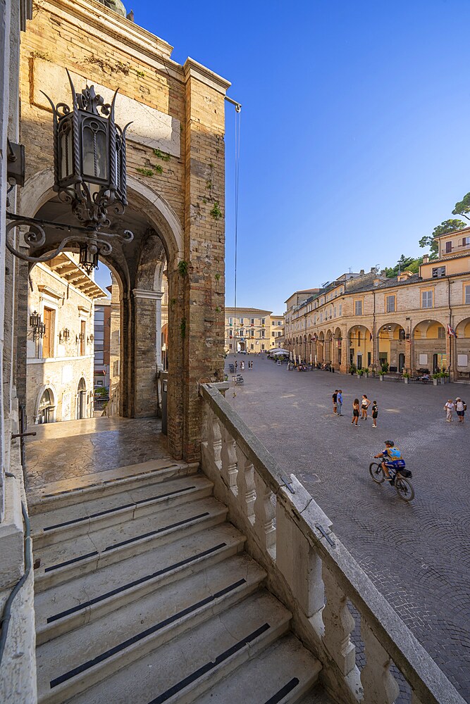 Piazza del Popolo, Fermo, Ascoli Piceno, Marche, Italy