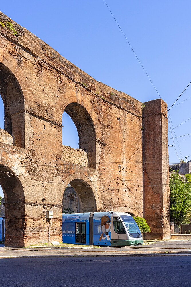 Neronian aqueduct, Acquedotto di Nerone, branch of the Claudio Aqueduct, Esquiline, Roma, Lazio, Italy