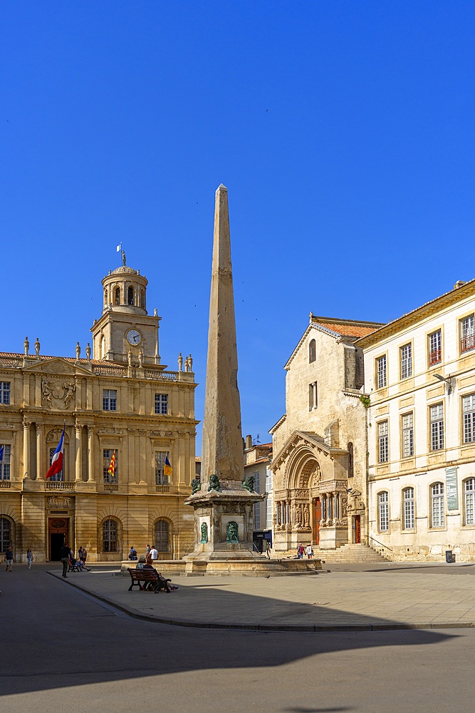 Church of St-Trophime, Place de la Republique, Arles, Provence-Alpes-Côte d'Azur, Bouches-du-Rhône, Arles-Crau-Camargue-Montagnette, Camargue, France