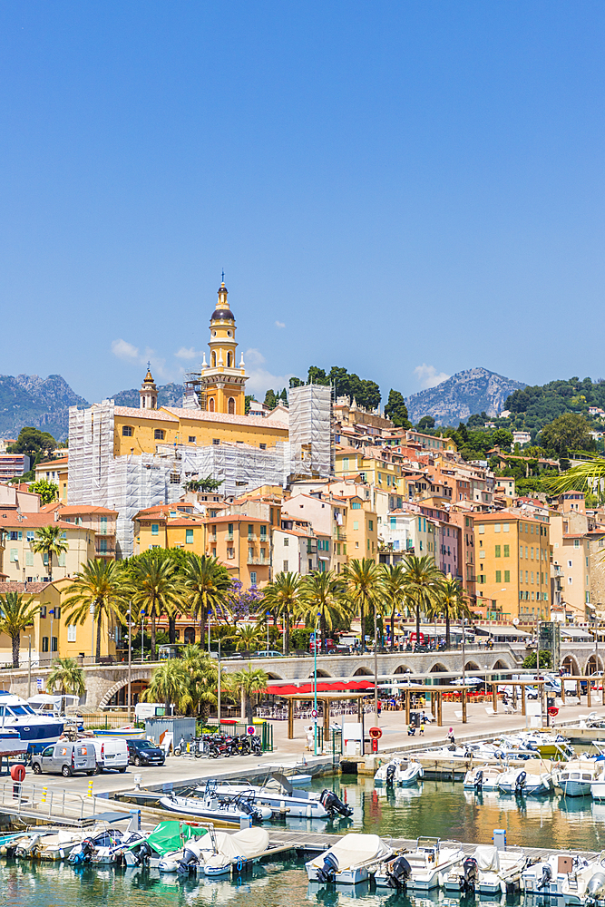 The harbour and the old town in Menton, Alpes Maritime, Provence Alpes Cote d'Azur, French Riviera, France, Mediterranean, Europe