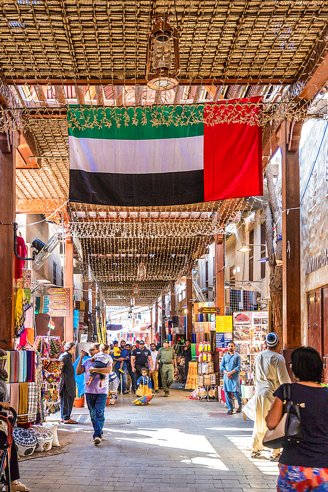 Souk in Deira, Dubai Creek, Dubai, United Arab Emirates, Middle East