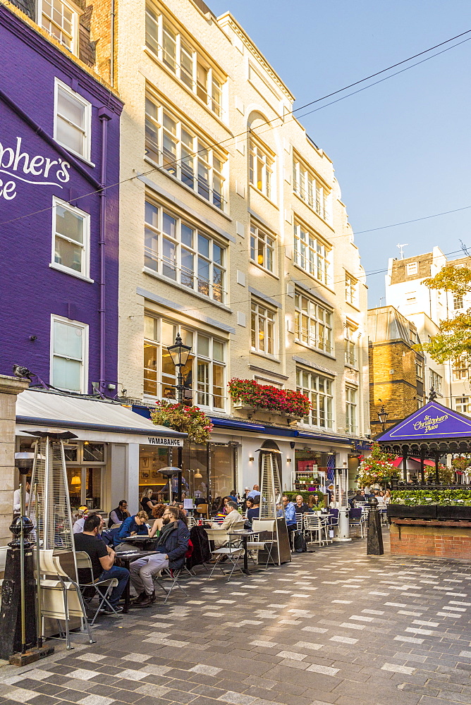 St. Christopher's Place, a pedestrianised shopping street, in Marylebone, London, England, United Kingdom, Europe