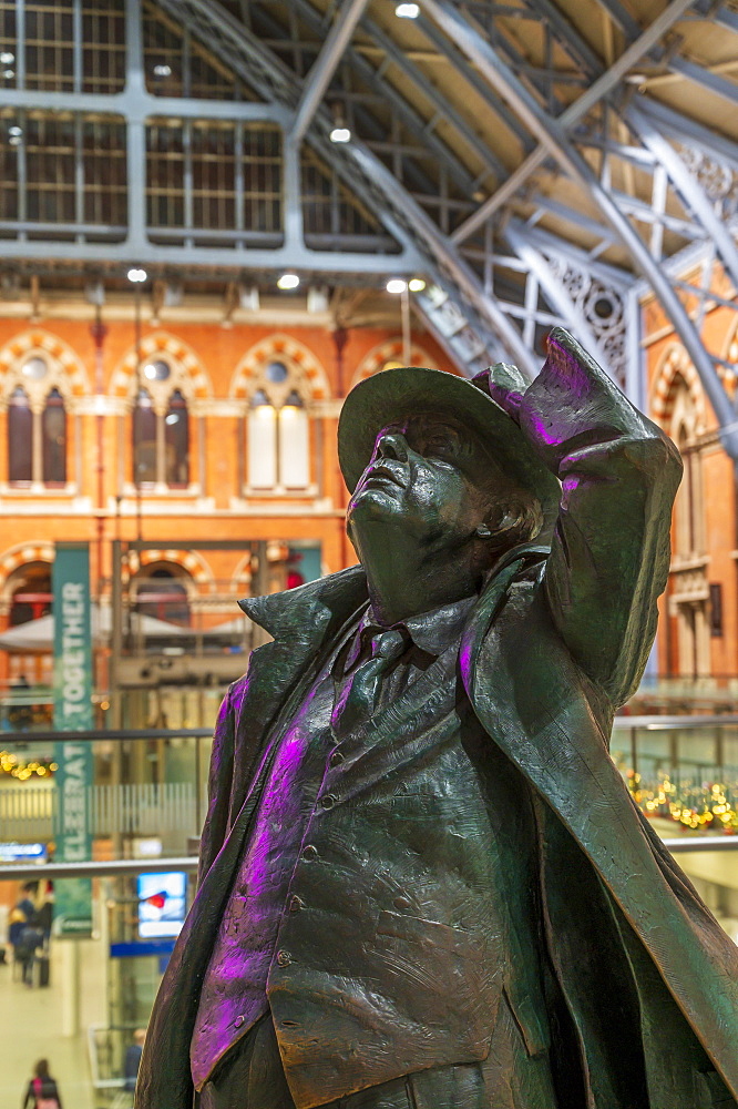 The Statue of John Betjeman, St. Pancras International Station, London, England, United Kingdom, Europe