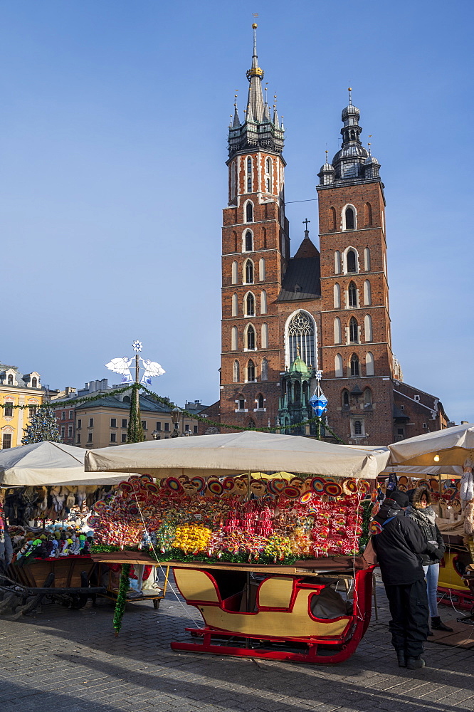 Saint Mary's Basilica with Christmas stall, UNESCO World Heritage Site, Krakow, Poland, Europe