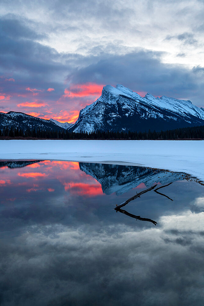 Reflections at sunrise of Mount Rundle, Vermilion Lakes in the Canadian Rocky Mountains, Banff National Park, UNESCO World Heritage Site, Alberta, Canada, North America