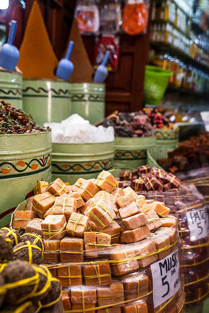 Spices for sale in souk, Medina, Marrakech, Morocco, North Africa, Africa