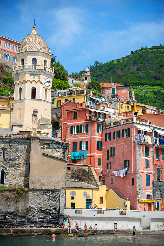 Vernazza, Cinque Terre, UNESCO World Heritage Site, Liguria, Italy, Europe