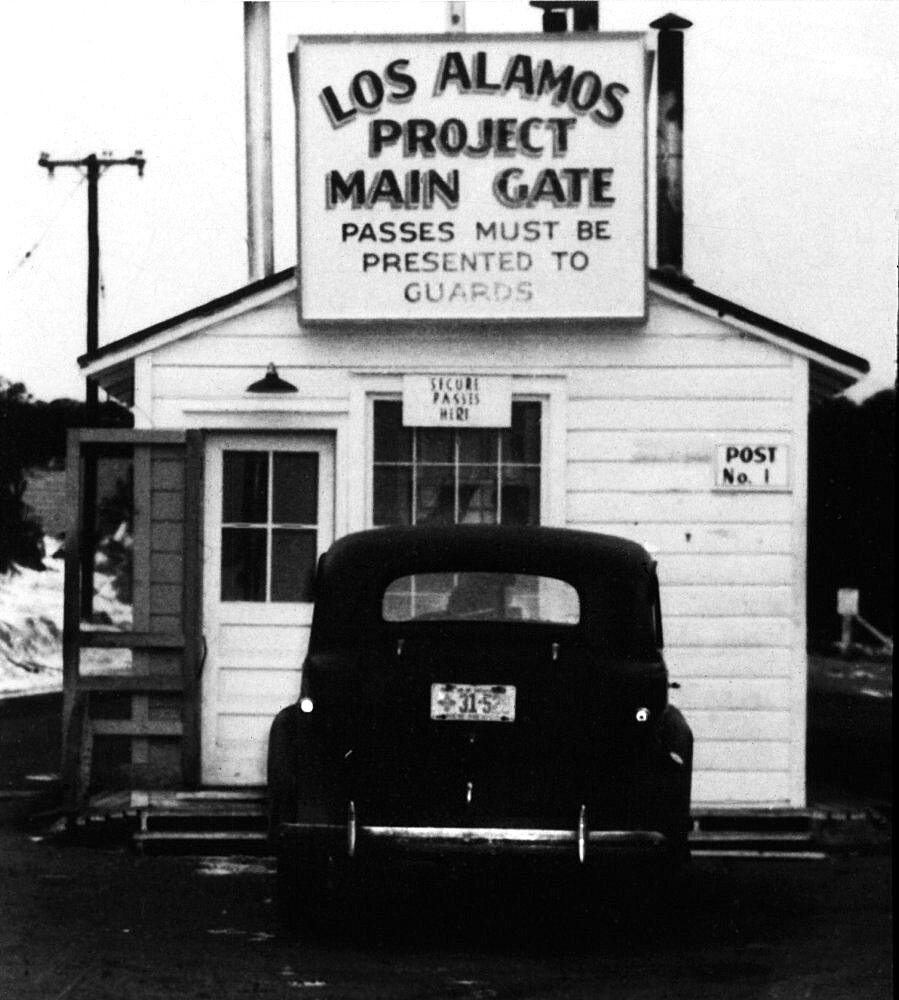 Manhattan Project Main Gate, 1943