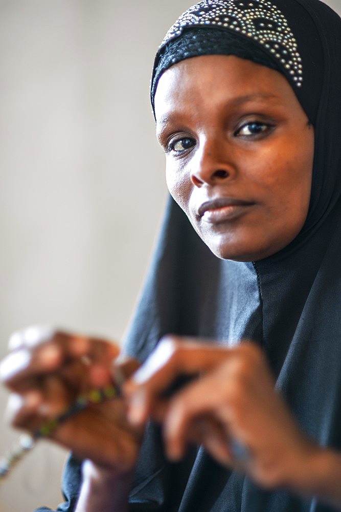 Sewing cloths to make souvenirs. Afrikable spanish NGO in Lamu island Kenya. This association tries to empower women who have been victims of abuse. By making souvenirs that are later sold in the village store and the schooling of their children.