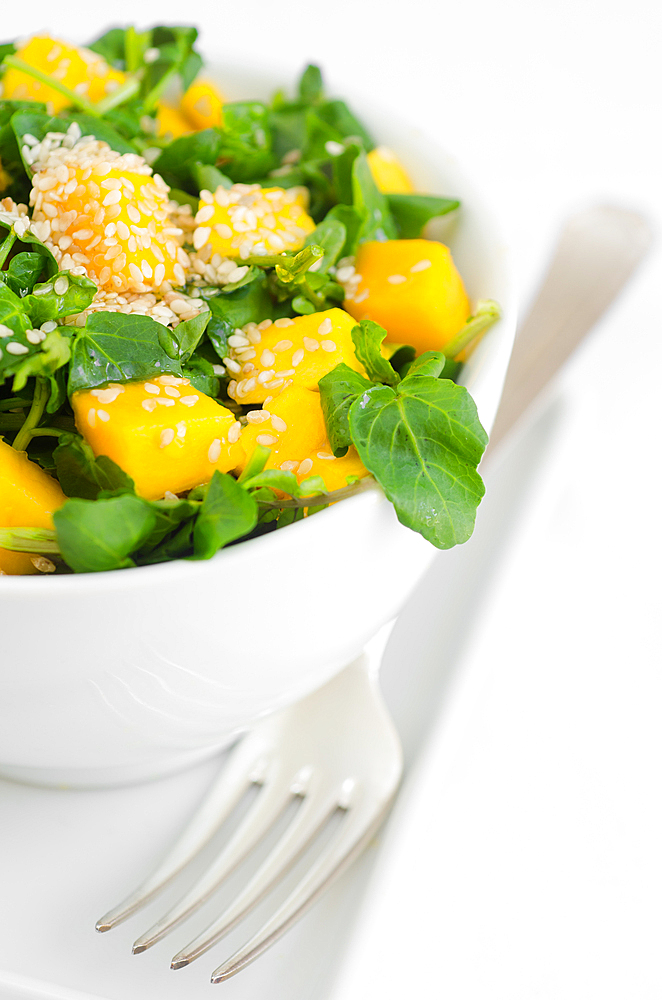 watercress salad with mango