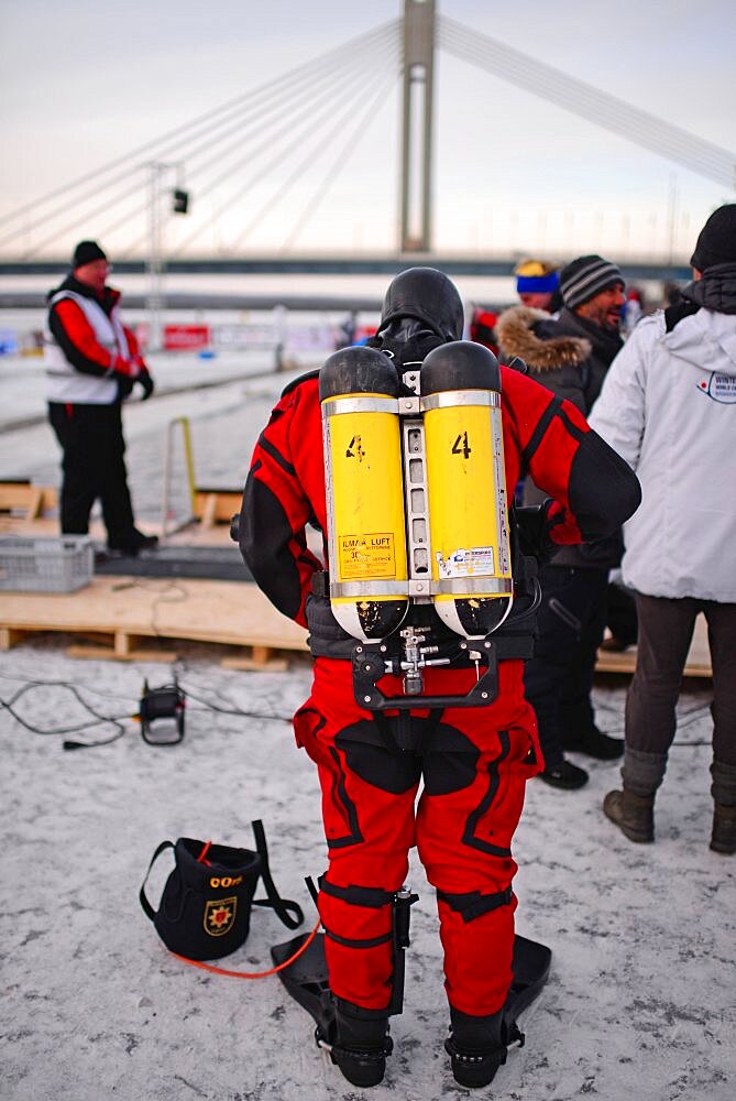 Rescue divers at Winter Swimming World Championships 2014 in Rovaniemi, Finland