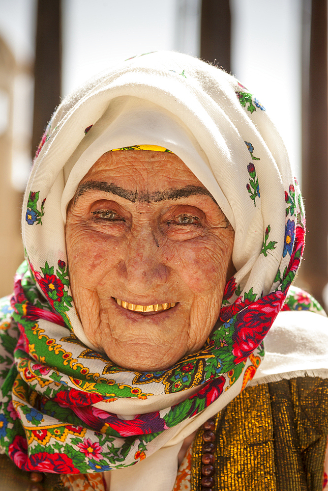 An elderly Uzbek woman with gold teeth, Shakhrisabz, Uzbekistan