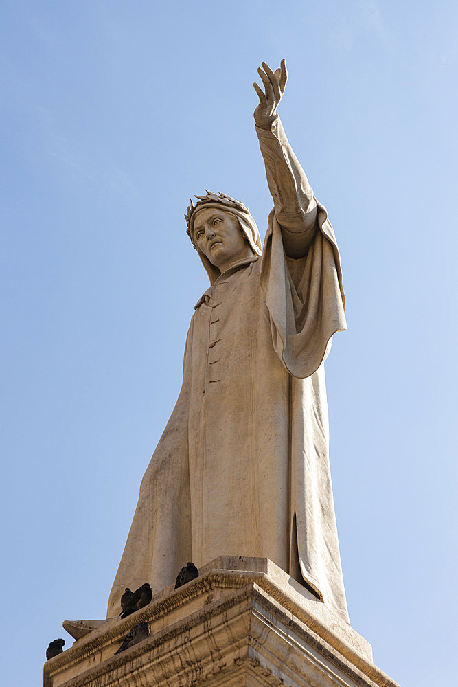 Statue of Dante, Piazza Dante, Naples, Campania, Italy