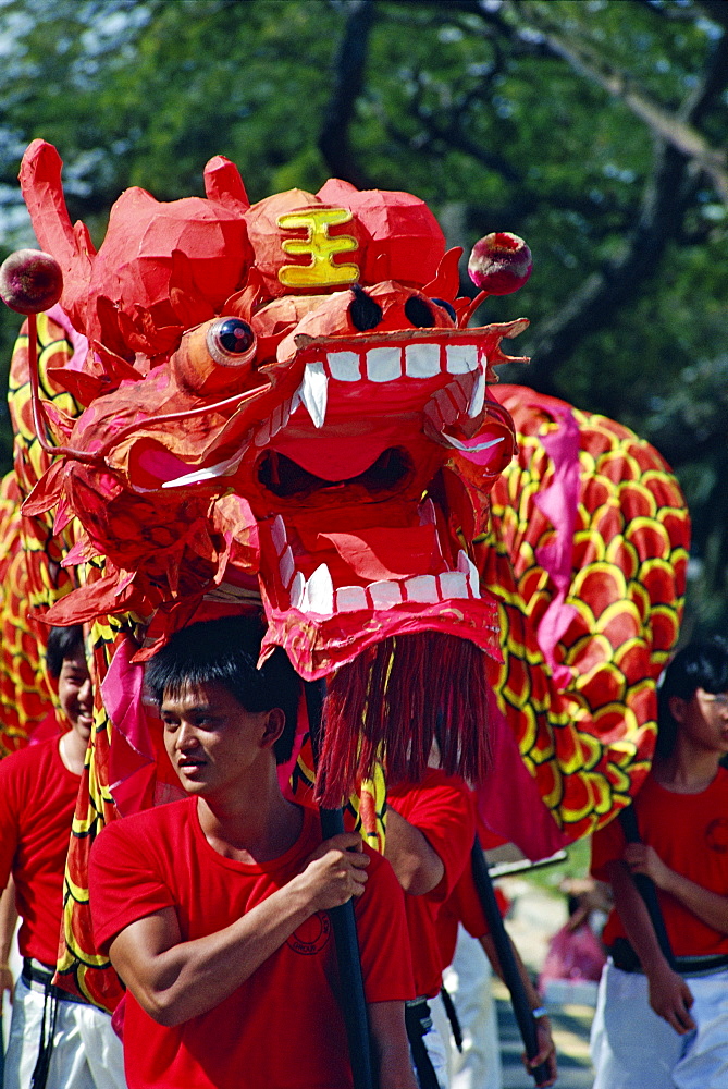 Chinese Dragon Dancers for National Day on 9th August, Singapore, Southeast Asia, Asia