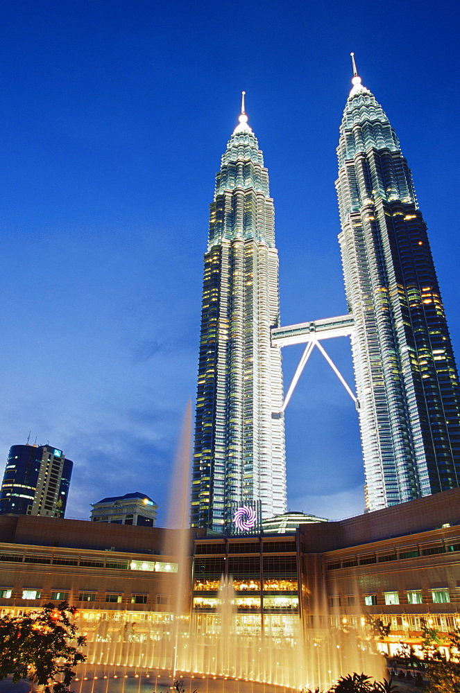 Petronas Twin Towers, Kuala Lumpur, Malaysia, Southeast Asia, Asia