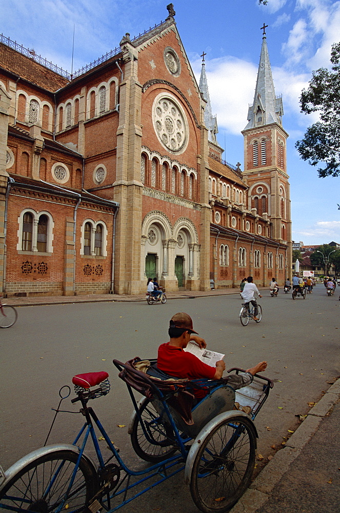 Notre Dame Cathedral, Central Saigon City, Vietnam, Indochina, Southeast Asia, Asia