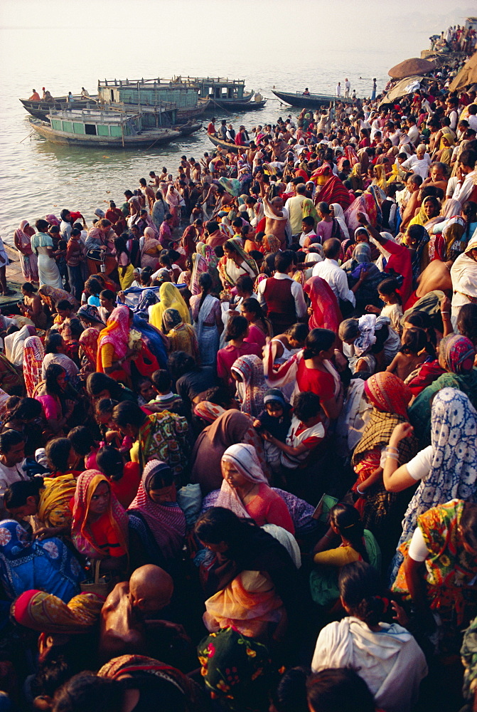 Mass bathing in the Ganges (Ganga) River during the Kartik Poonima Festival, Varanasi (Benares), Uttar Pradesh State, India, Asia