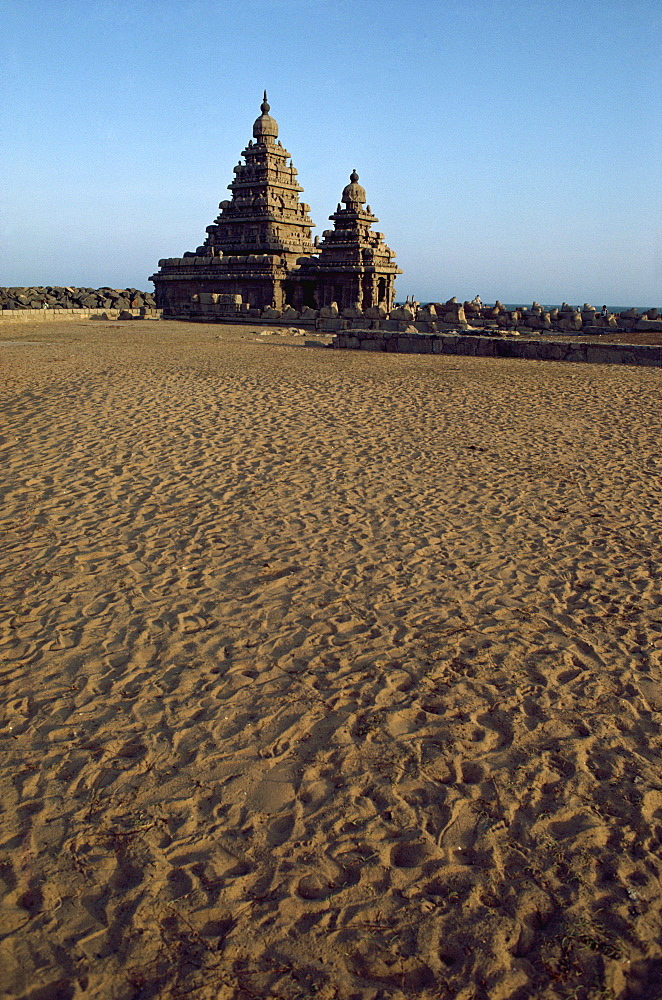 Shore Temple, Mahabalipuram, UNESCO World Heritage Site, Tamil Nadu state, India, Asia