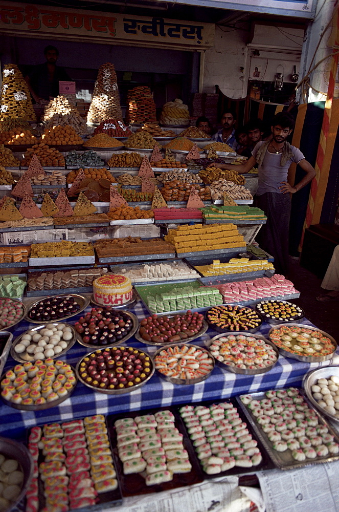 Sweet shop, Ahmedabad, Gujarat state, India, Asia