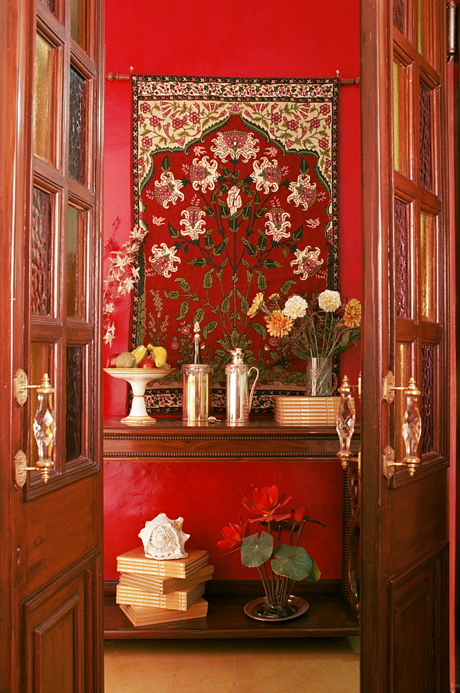 Hallway area of the house, Lutyens style bungalow, New Delhi, India, Asia 