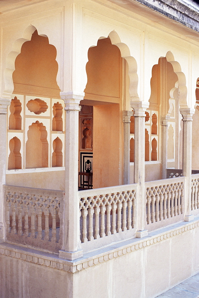 Chanwar Palki Walon-Ki Haveli (mansion), 400 years old, restored to its original state, Anokhi Museum, Amber, near Jaipur, Rajasthan state, India, Asia