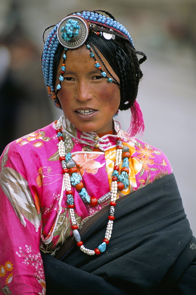 Khampa woman at Manianggo, Sichuan Province, China, Asia