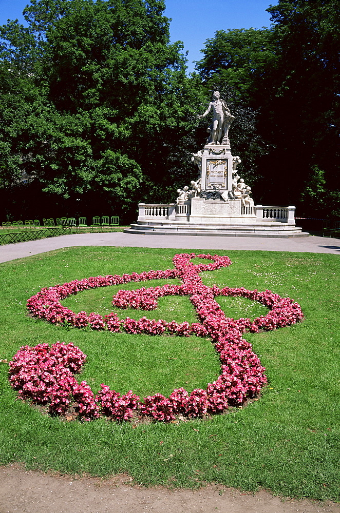 Memorial to Mozart, Burggarten, Vienna, Austria, Europe