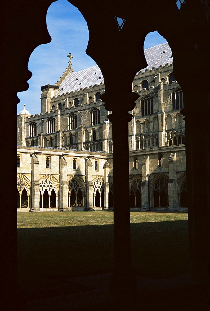 Gothic cathedral cloister, dating from the 13th and 14th centuries, Norwich Cathedral, Norwich, Norfolk, England, United Kingdom, Europe