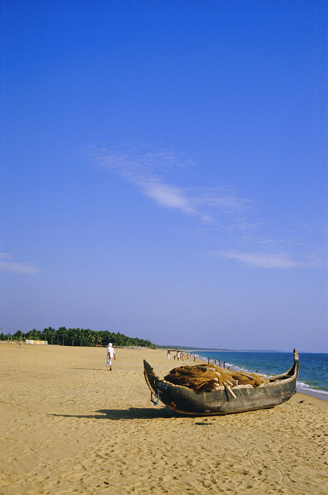 The beach at Quilon, Kerala State, India, Asia