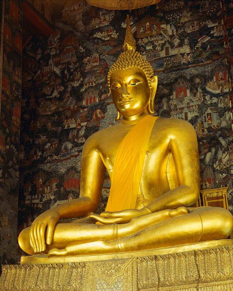 Bronze Buddha, Sri Sakyamuni, dating from 14th century, Wat Suthat, Bangkok, Thailand, Asia