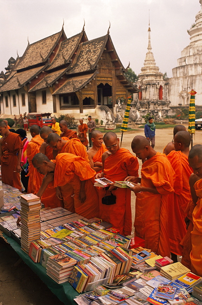 Buddhist monks, Chiang Mai, Thailand, Southeast Asia, Asia