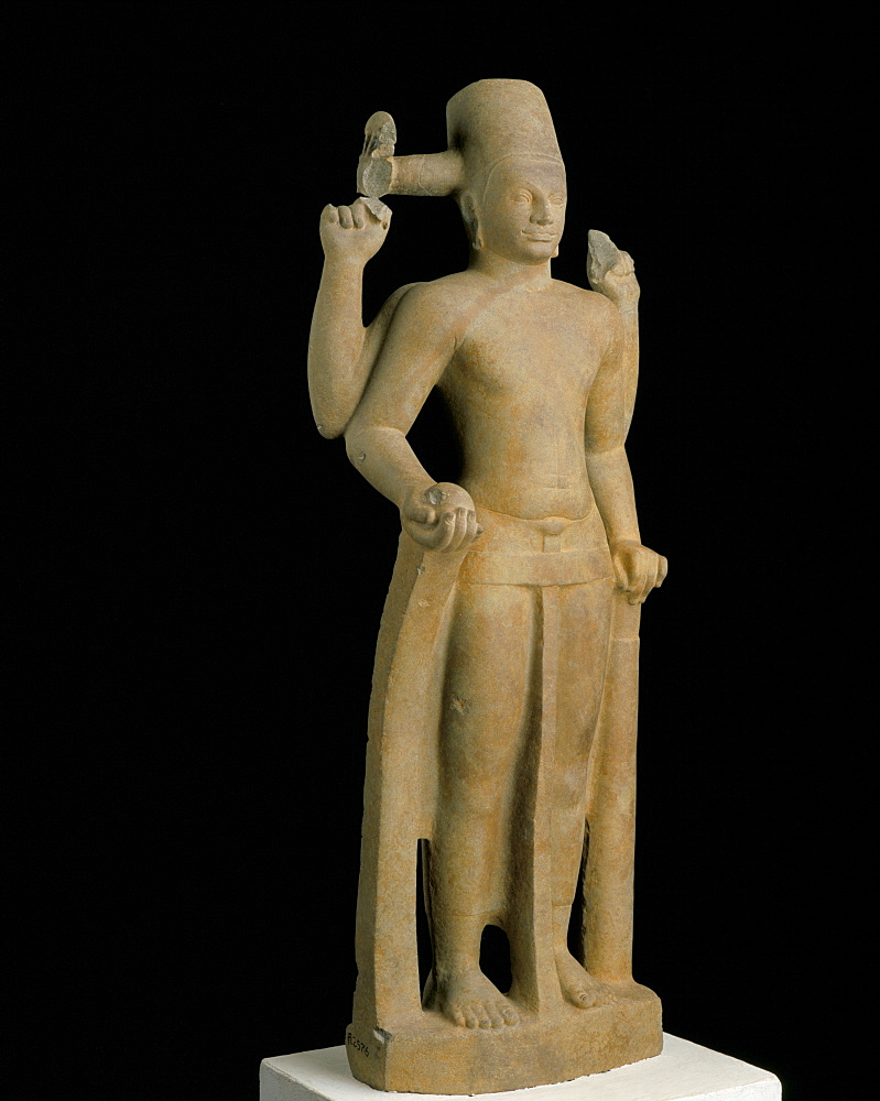 Statue of the Hindu god Vishnu, from Phum Tuol, Khmer art dating from the 7th century, Prei Kruk, National Musueum, Phnom Penh, Cambodia, Indochina, Southeast Asia, Asia